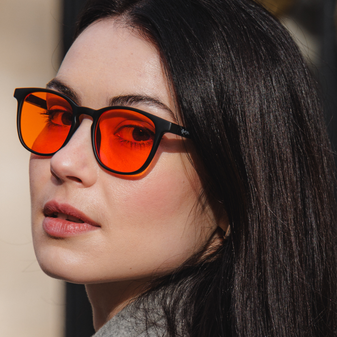 Ek1: Black Frame – Orange Lens